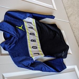 Jordan size 5-6 Kong sleeve hooded dri-fit